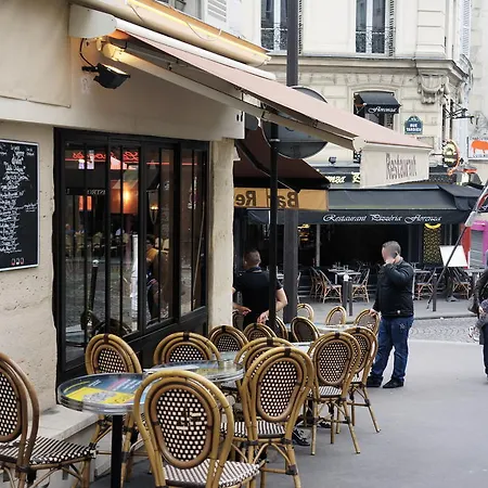 スタジオ デ シャルム ア モンマルトル