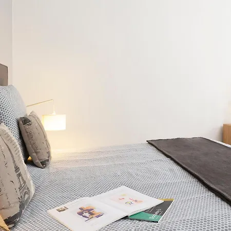 スタジオ デ シャルム ア モンマルトル