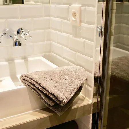 スタジオ デ シャルム ア モンマルトル