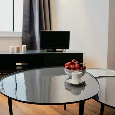 スタジオ デ シャルム ア モンマルトル *